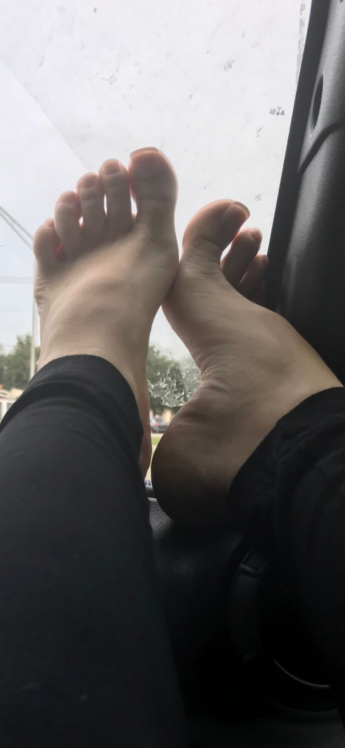 Random amateur feet - Porn Videos and Photos