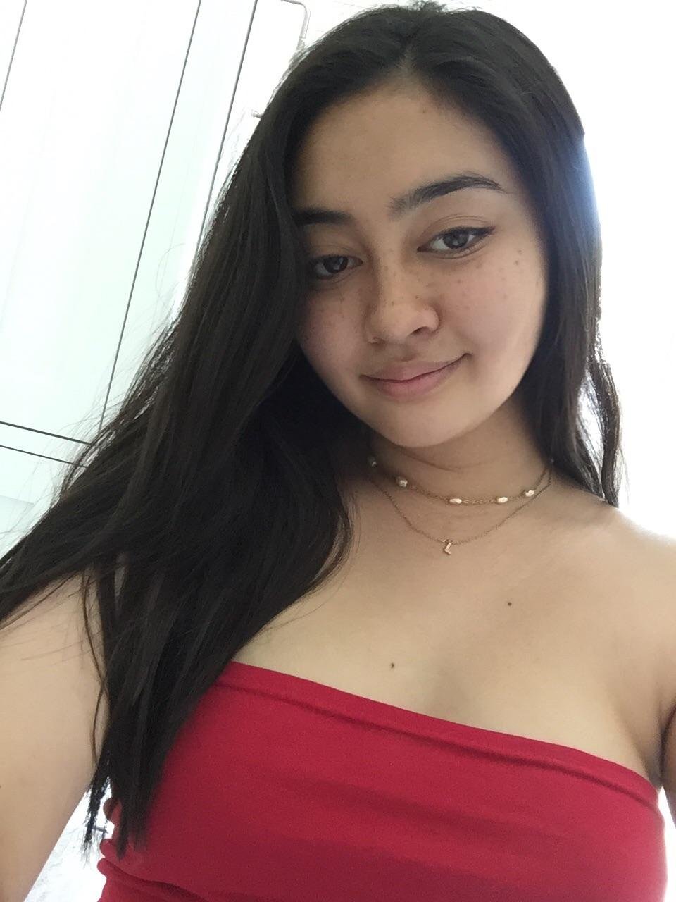 Exposed slut #l6rkoJT4