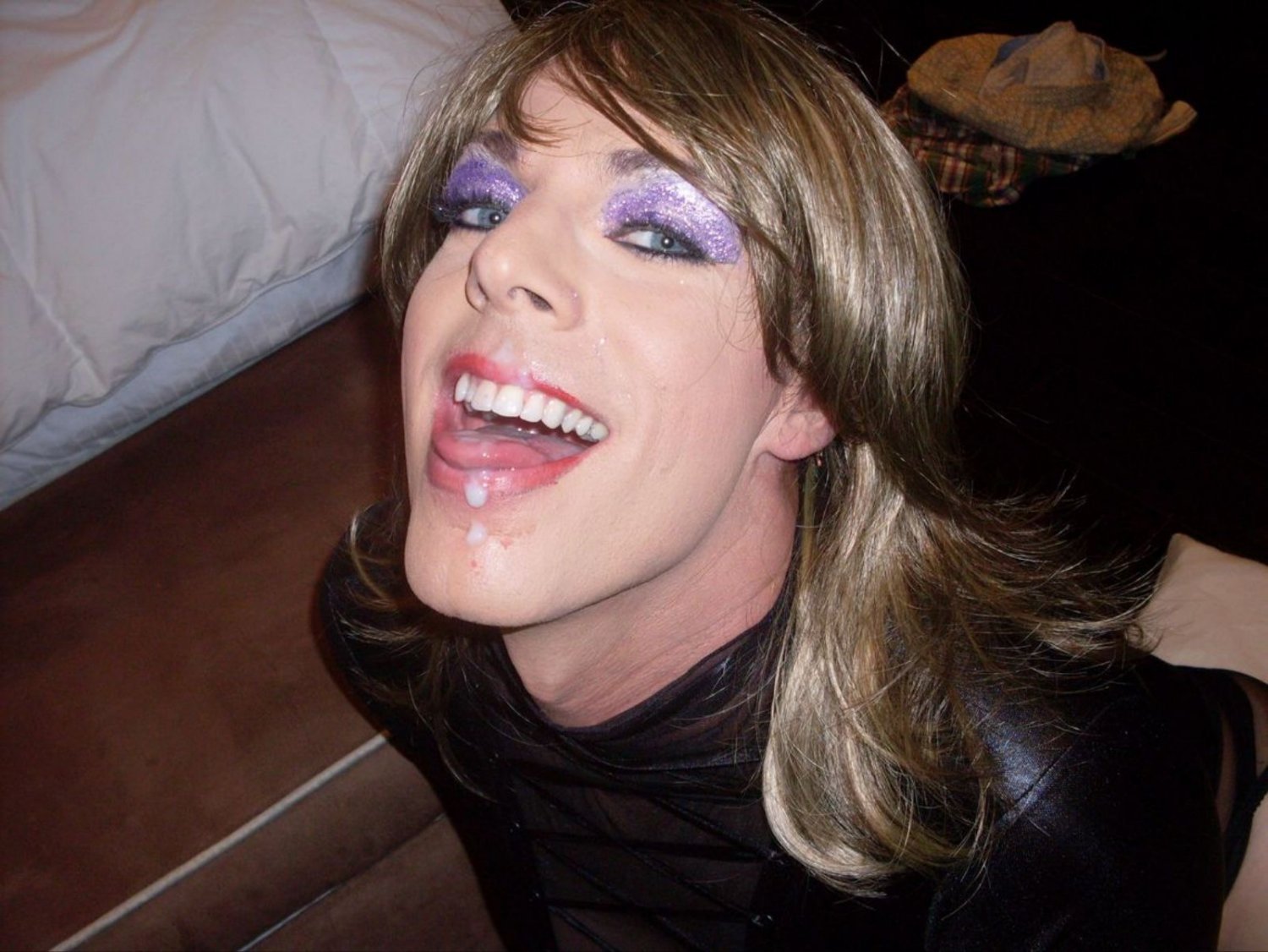 Sissy Paola Carli servicing men like a proper slut #HTy5OCi6