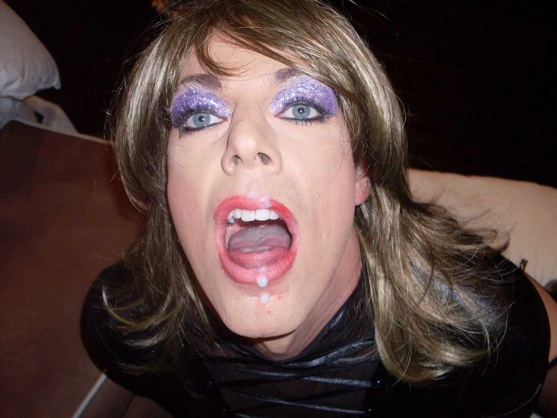 Sissy Paola Carli servicing men like a proper slut #xOwp5RJ2