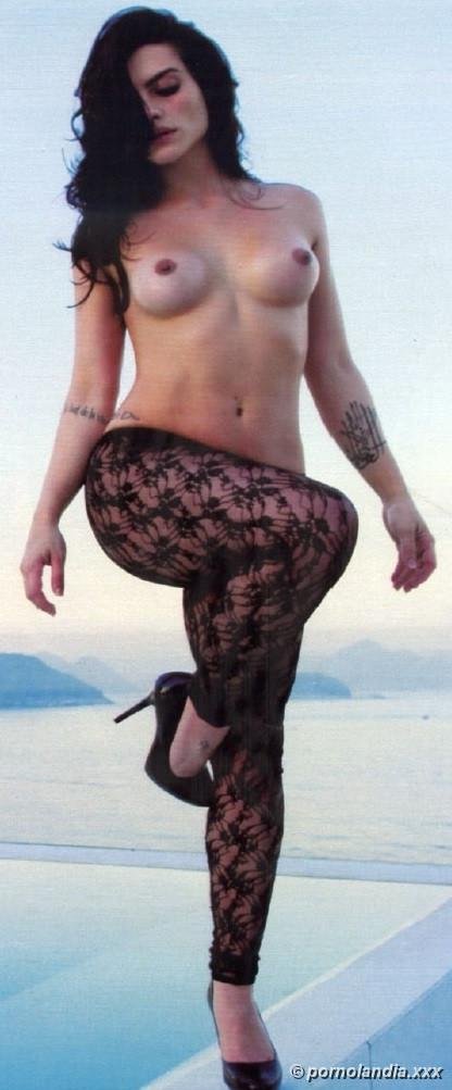 Cleo Pires nuazinha na Playboy #cgJliDC8