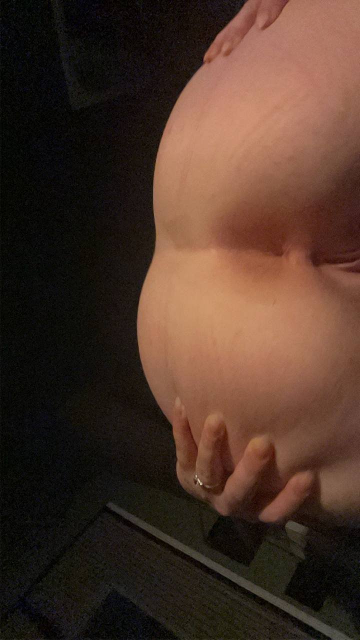 19 year old slut loves the attention #W1ZEBDwb