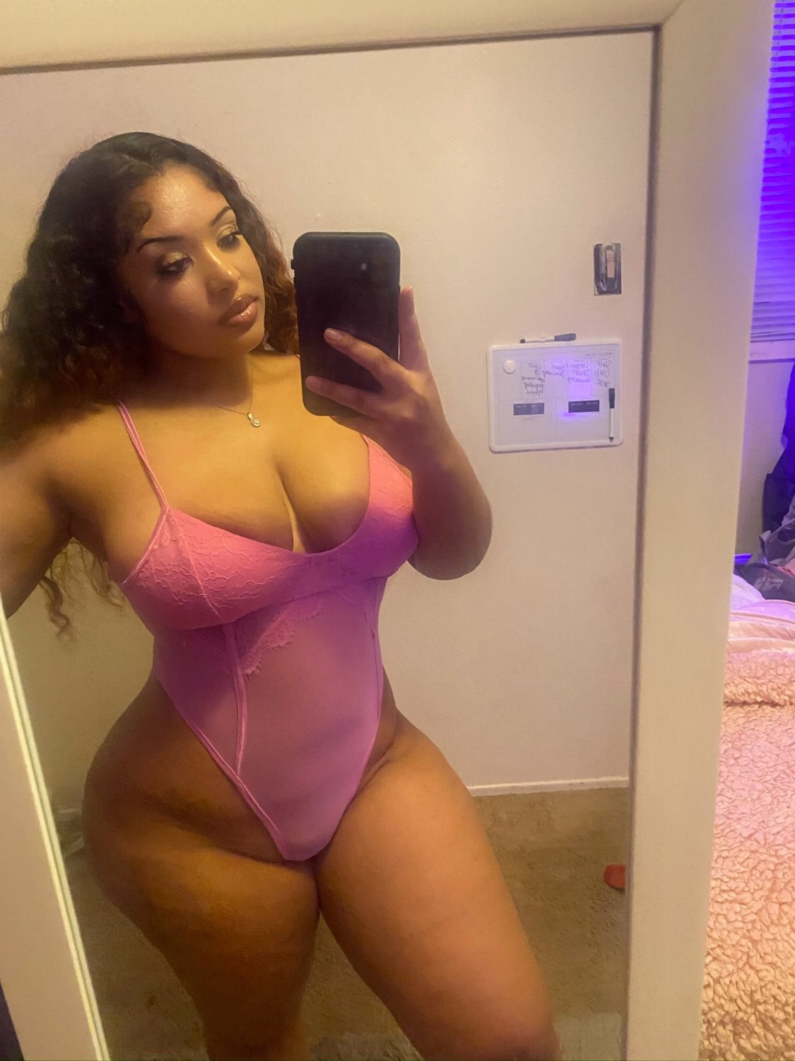Ameirah20 on Twitter #l8Fuhu7k