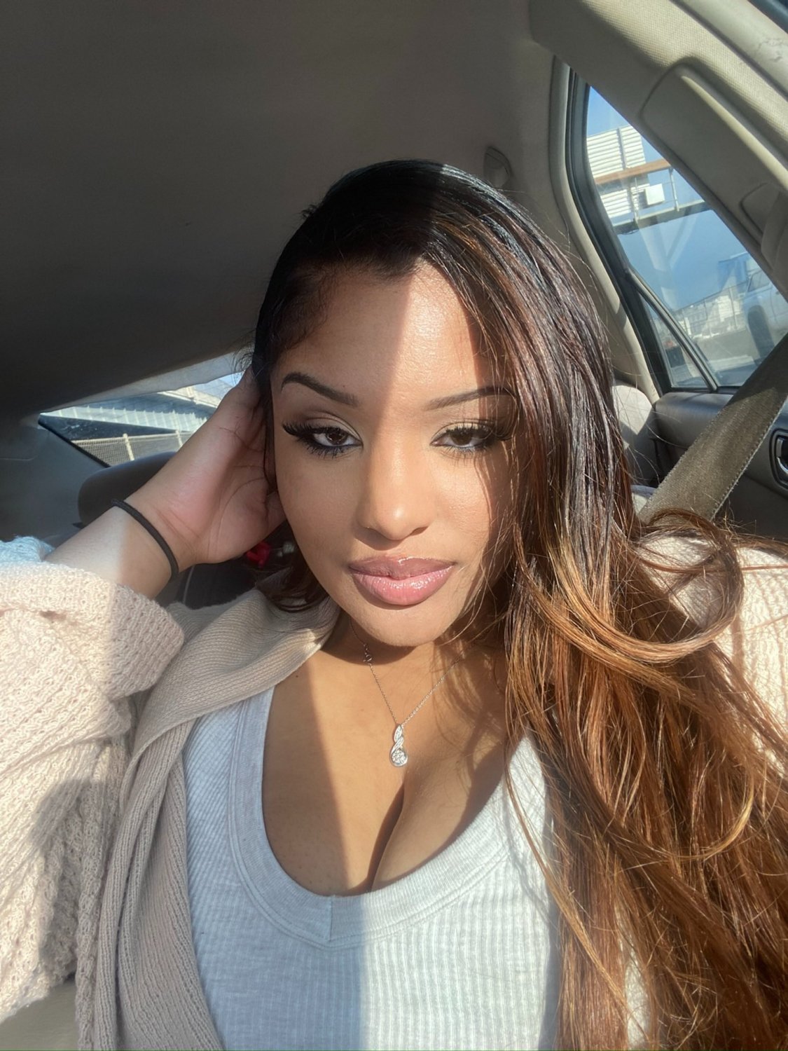 Ameirah20 on Twitter #uDdv4tew