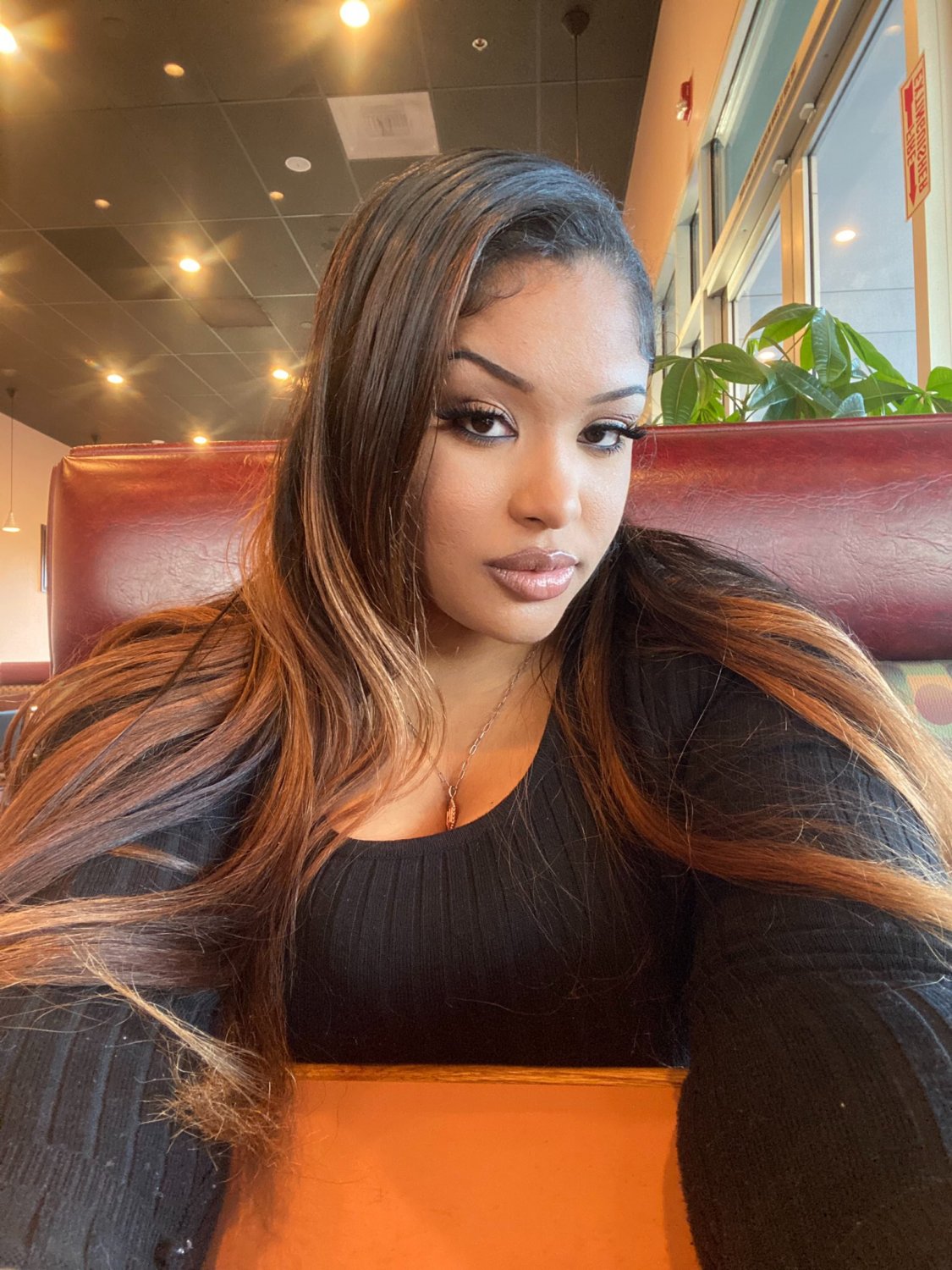 Ameirah20 on Twitter #zvFUr1Rx
