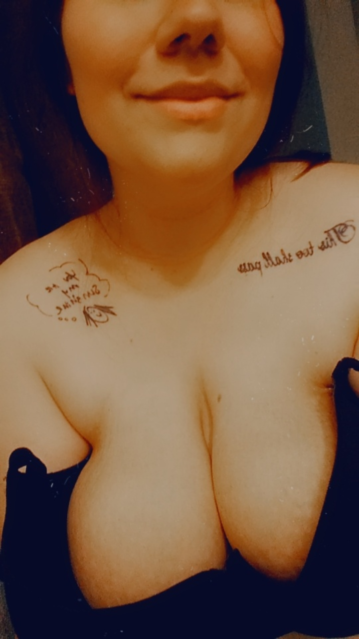 Hairy azz slut 2 #8wmpGgEV