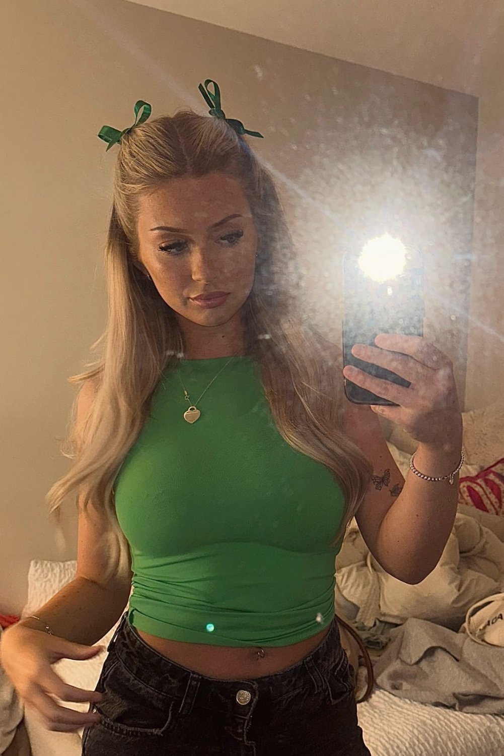 Fit blonde UK slut with great tits #OIncPrju