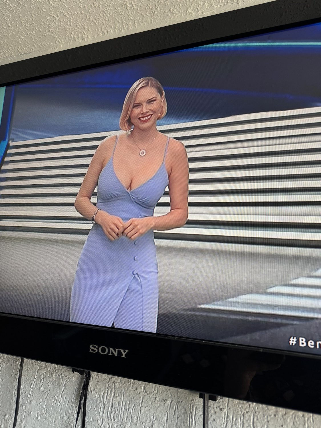 Miroslava Montemayor tetas increíbles. Periodista mexicana de TNT #j8JNiykN