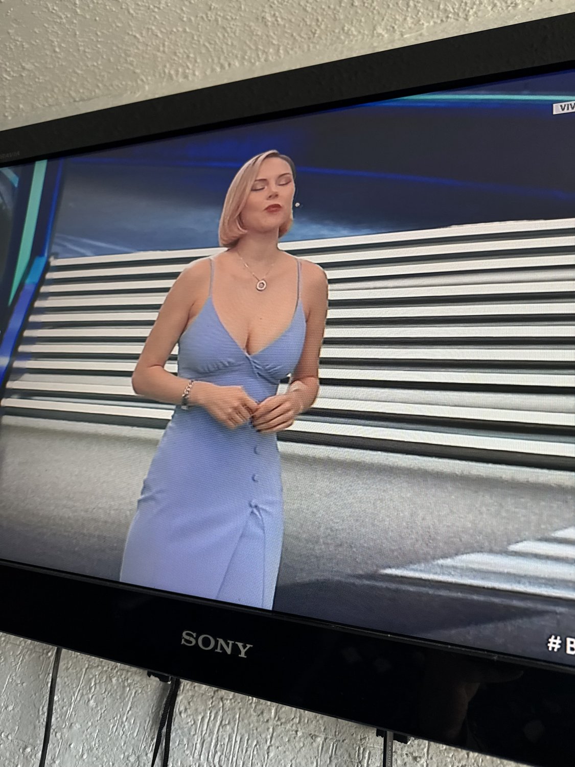 Miroslava Montemayor tetas increíbles. Periodista mexicana de TNT #vrcknmQU