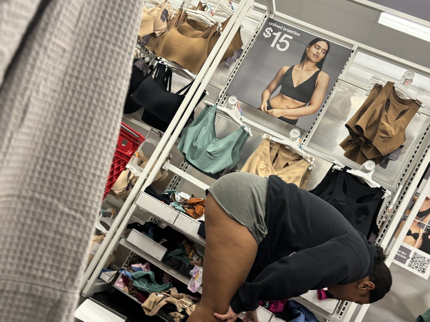 Top tier Ebony booty candid #JhFUSeQQ