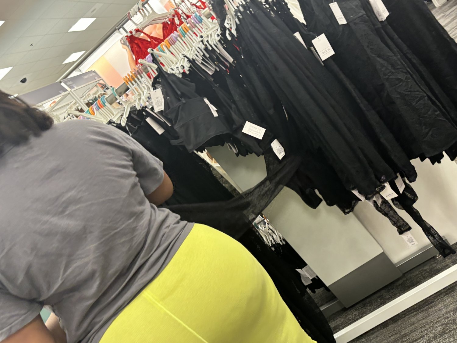Top tier Ebony booty candid #ad7Gts8n