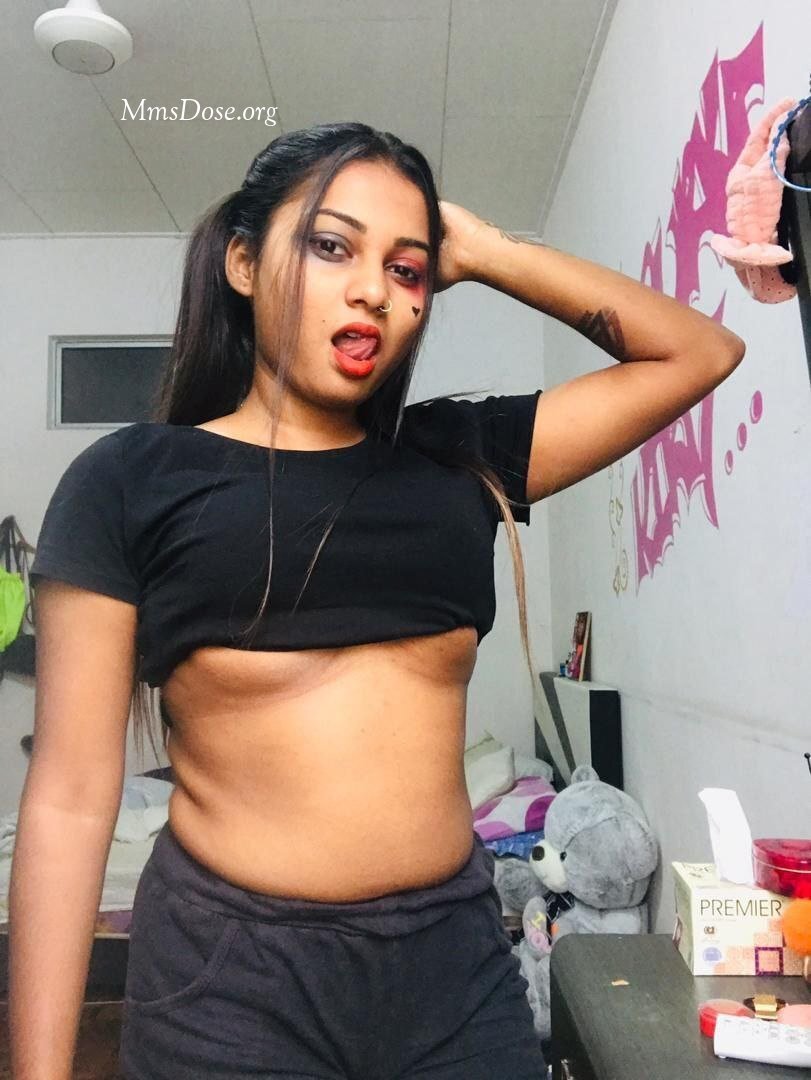 indian bitch exposed herself #W0P81qpN